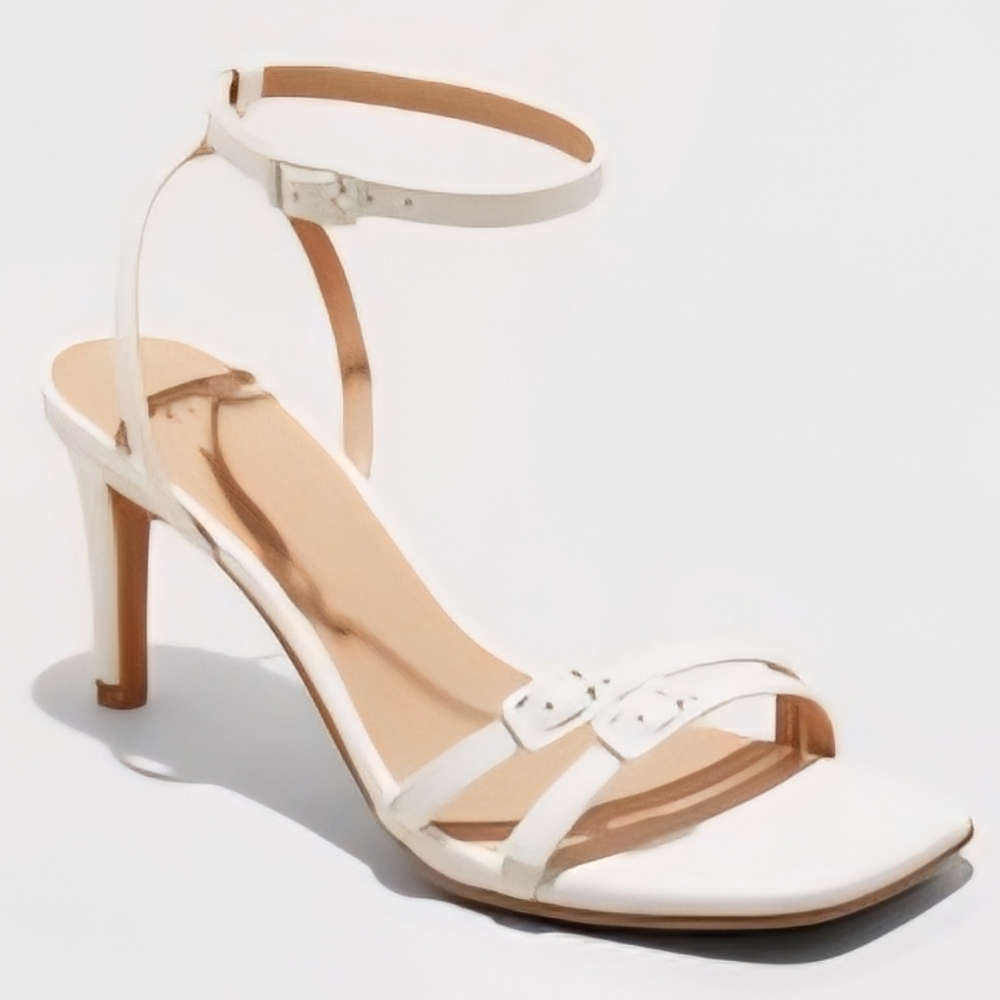 "Suzi" Strappy Heels *NWOT*